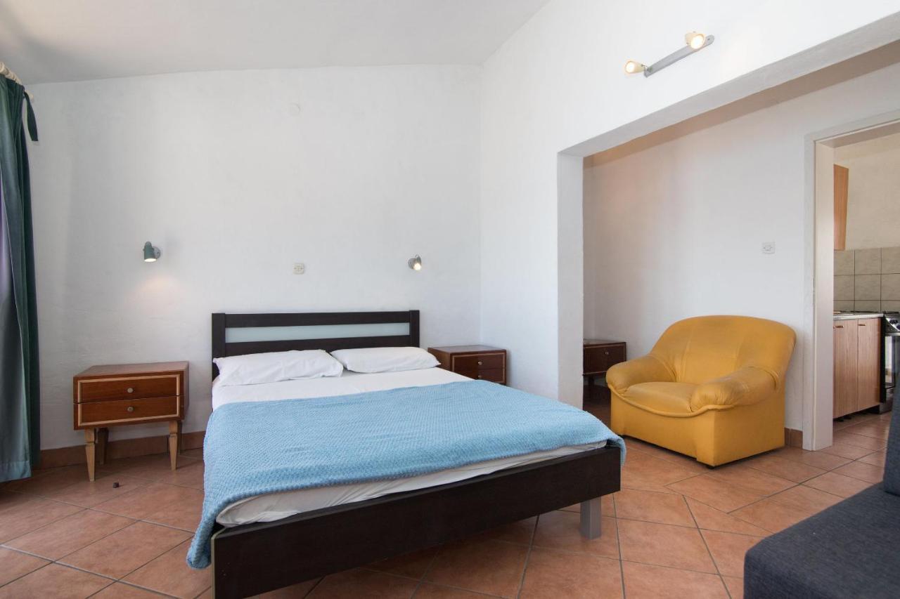 Apartments Bj Marina Δωμάτιο φωτογραφία